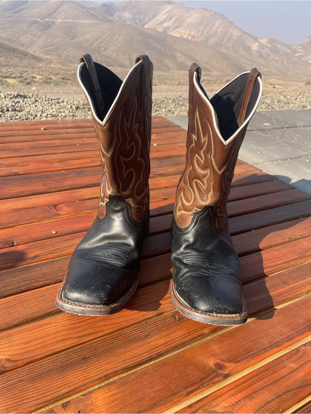 Laredo brand men's western boots, model number 7877.
